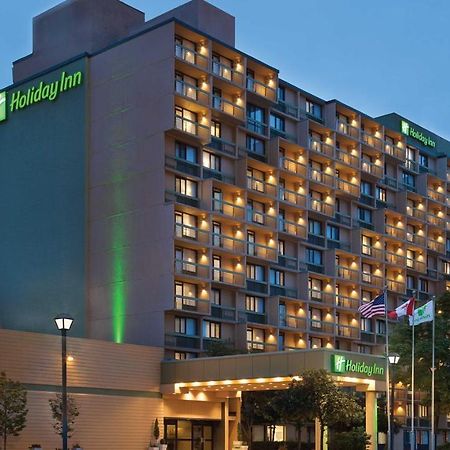 Holiday Inn Toronto - Yorkdale Екстер'єр фото