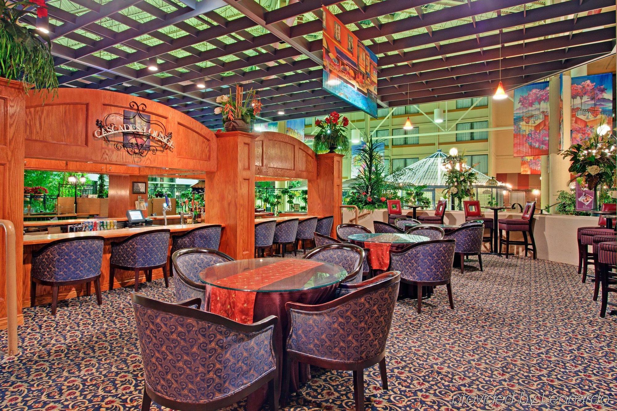 Holiday Inn Toronto - Yorkdale Екстер'єр фото