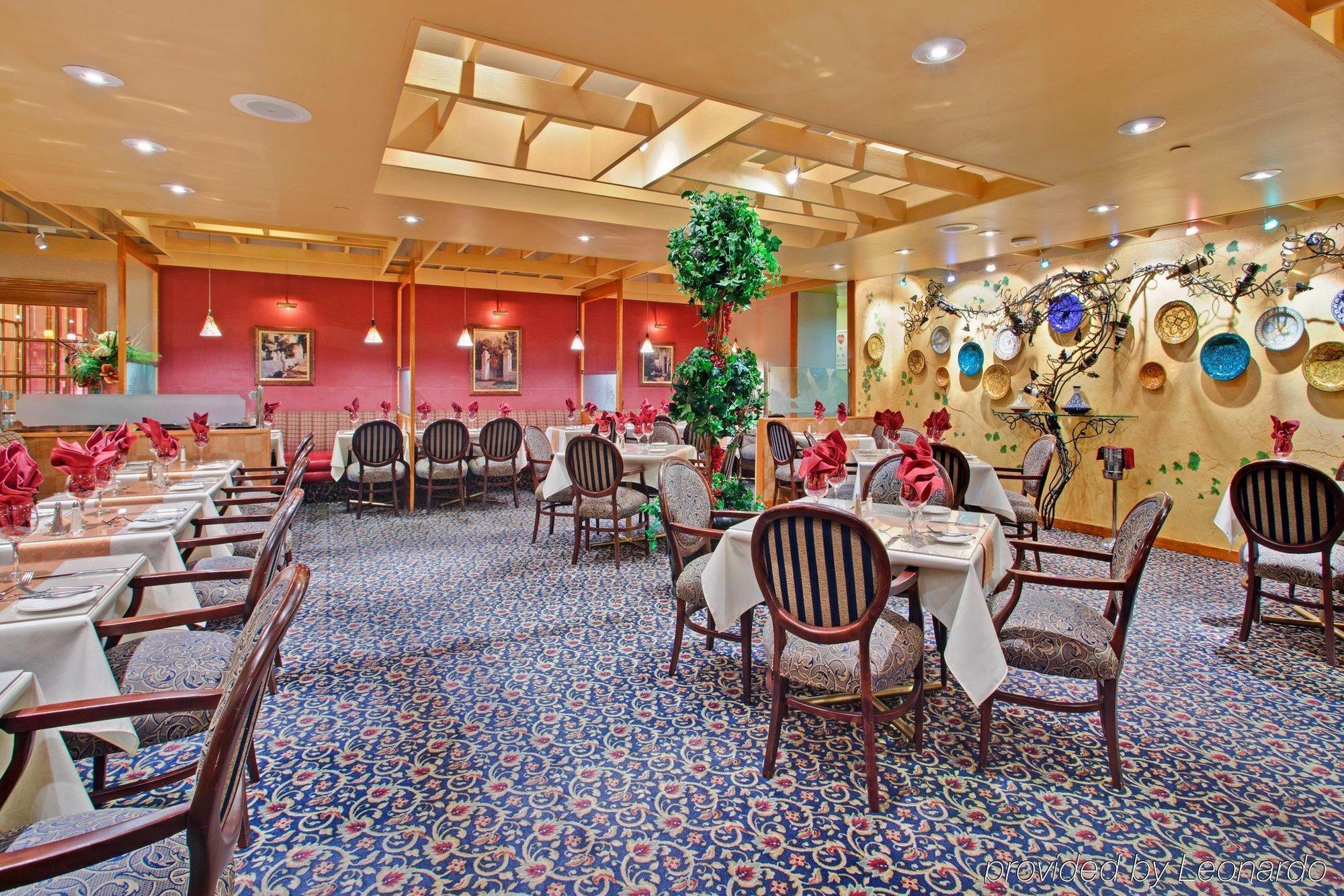 Holiday Inn Toronto - Yorkdale Екстер'єр фото
