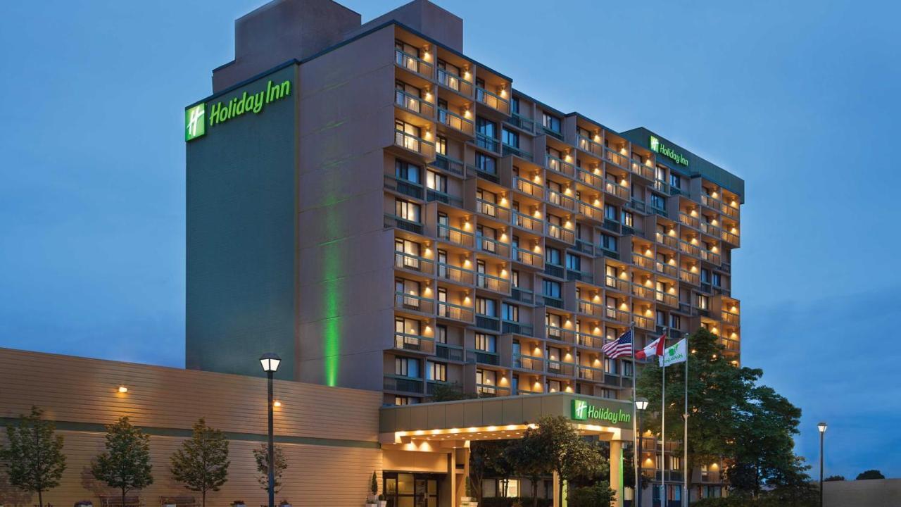 Holiday Inn Toronto - Yorkdale Екстер'єр фото